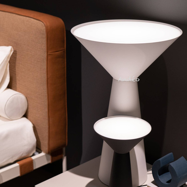 Icone Lama Table