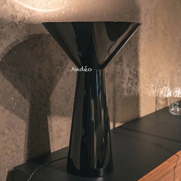 Icone Lama Table